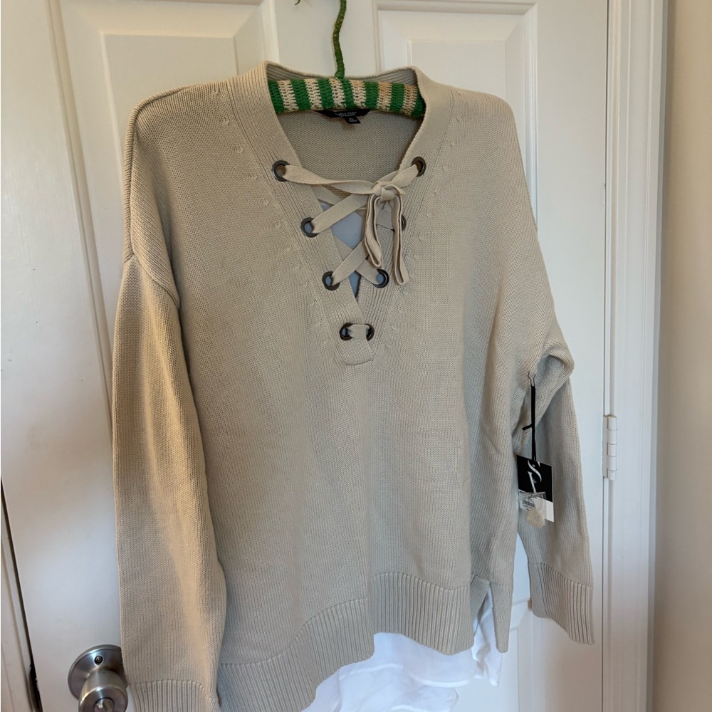 Simply Vera Vera Wang Lace-Up Cream/Tan Sweater